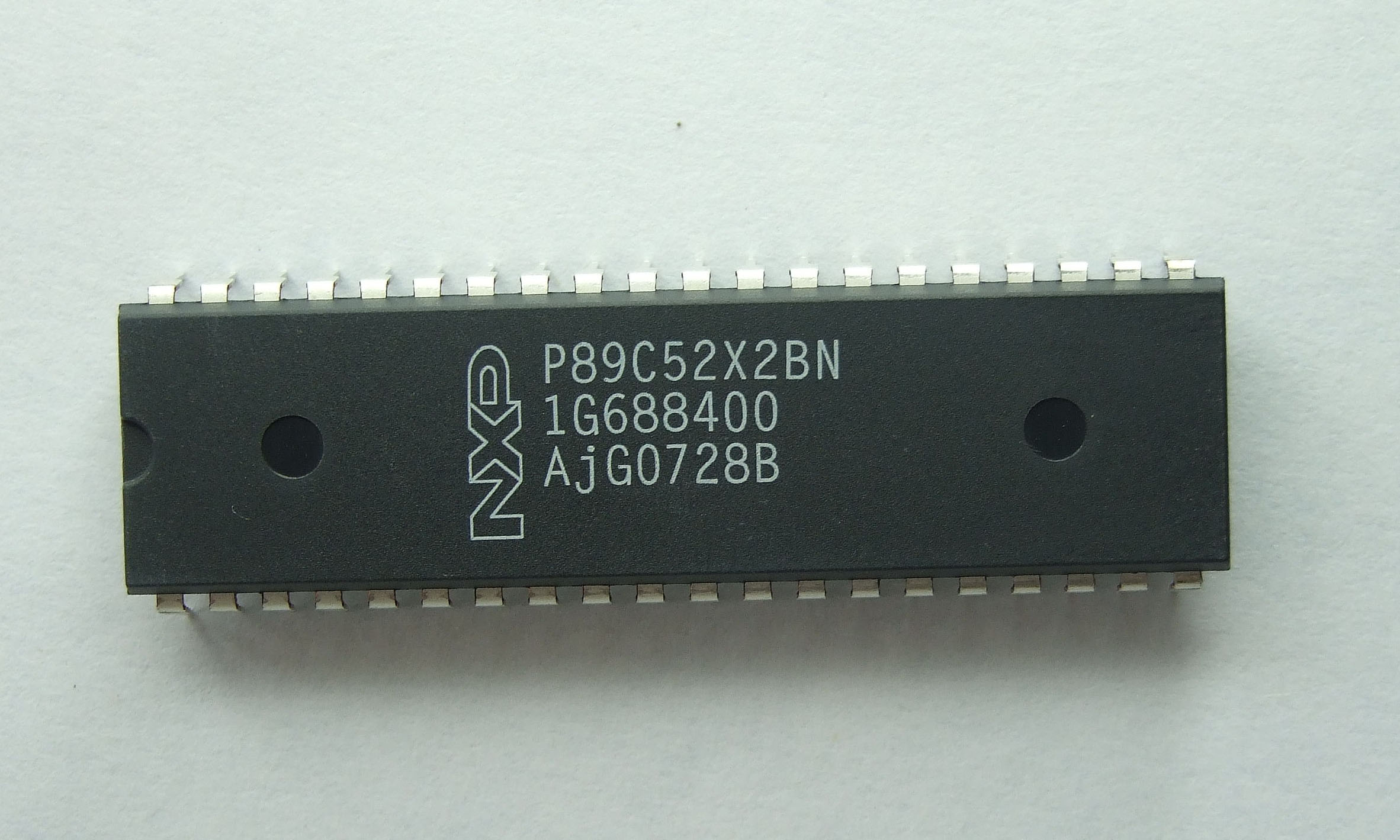 circuit integrated microcontroller